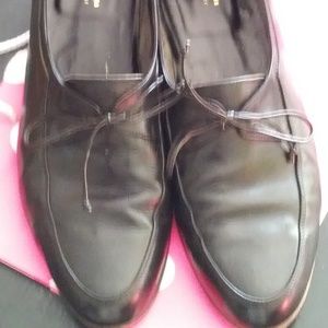 Renaissance Style Slip-on with laces 10D Black